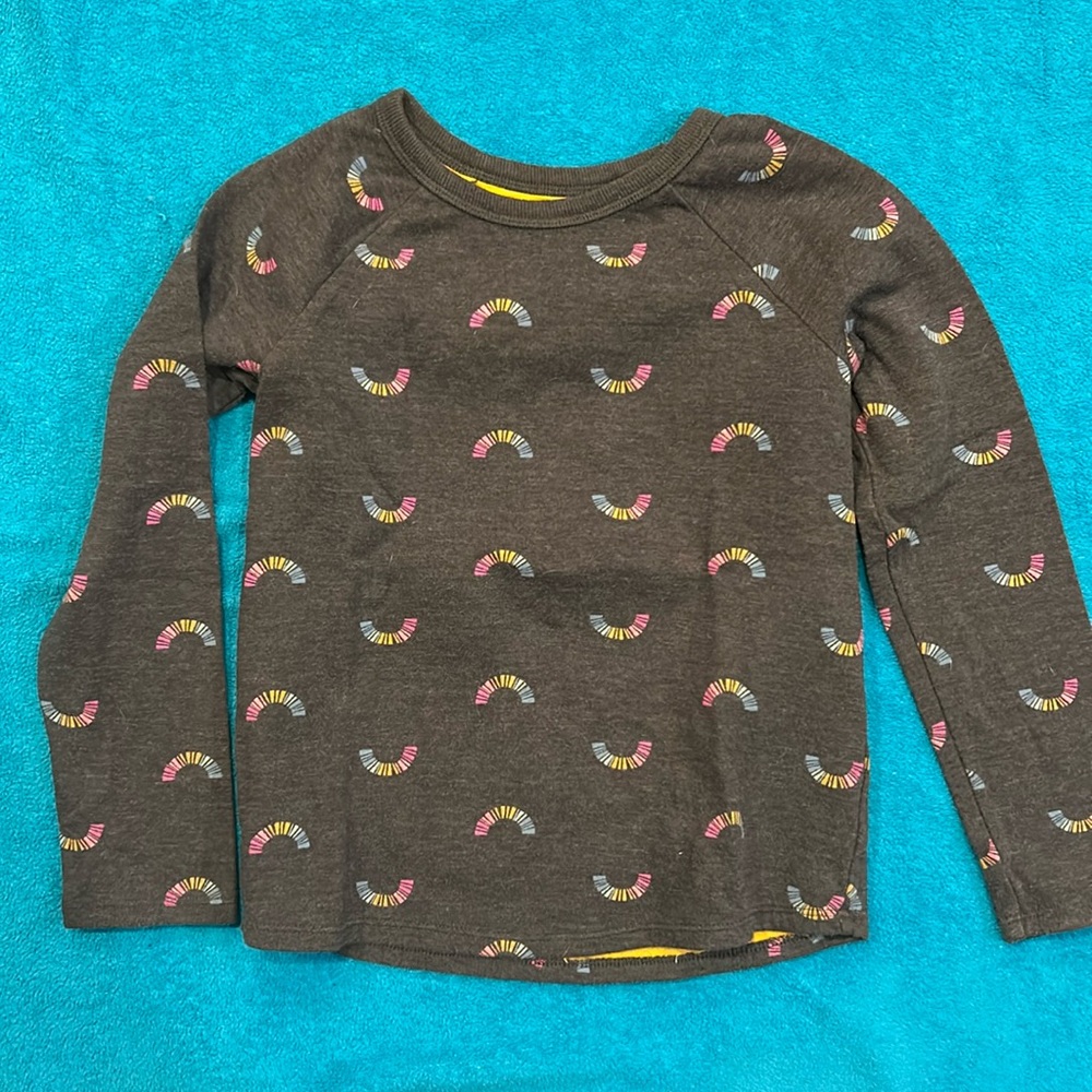 Girl’s sweater